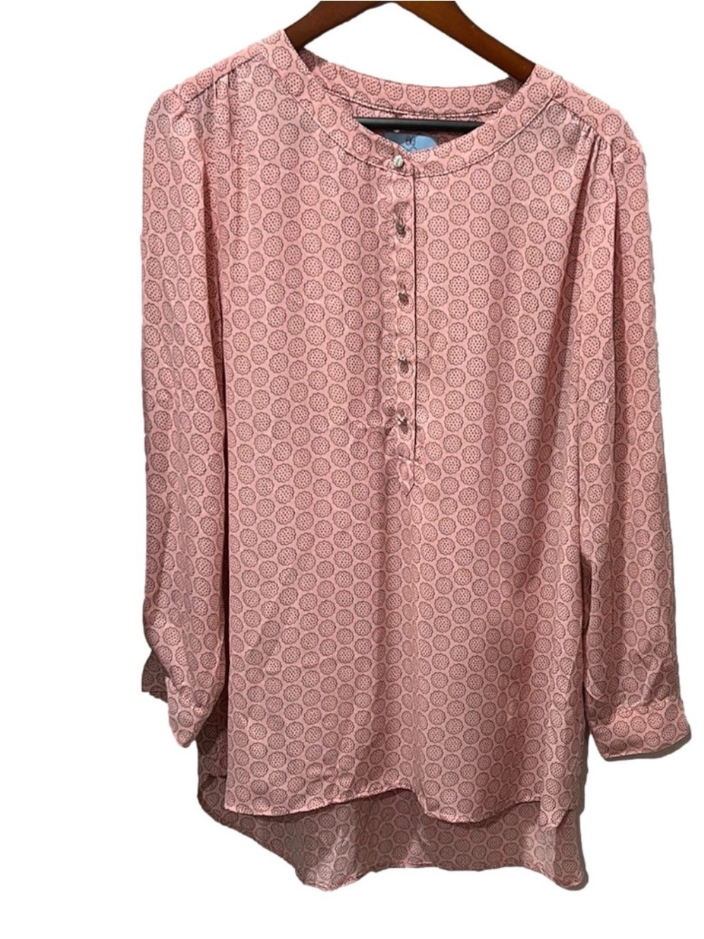 CeCE Pink Patterned Button-Up Blouse size XL GUC…
